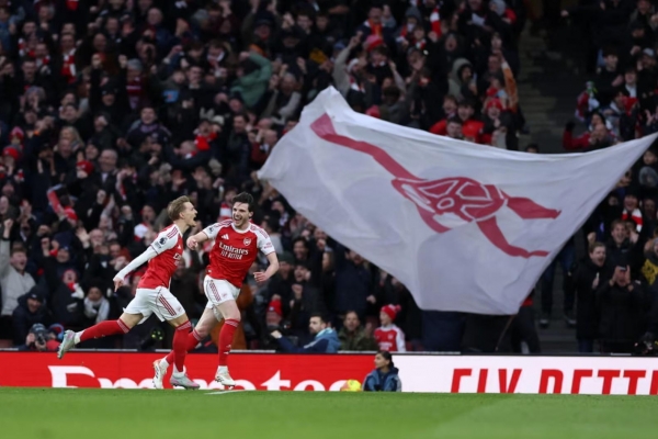 Odegaard toả sáng, Arsenal chính thức đòi lại ngôi đầu Ngoại hạng Anh 
