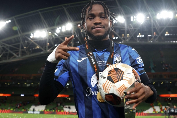 CHÍNH THỨC: Madrid chốt hạ thành công tiền đạo lừng danh Serie A