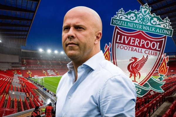Arne Slot báo tin cực buồn đến Liverpool