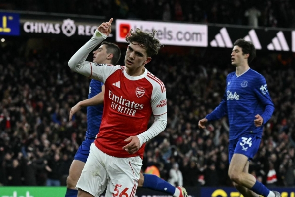Thần đồng 16 tuổi rực sáng phút cuối, Arsenal hạ Everton nghẹt thở