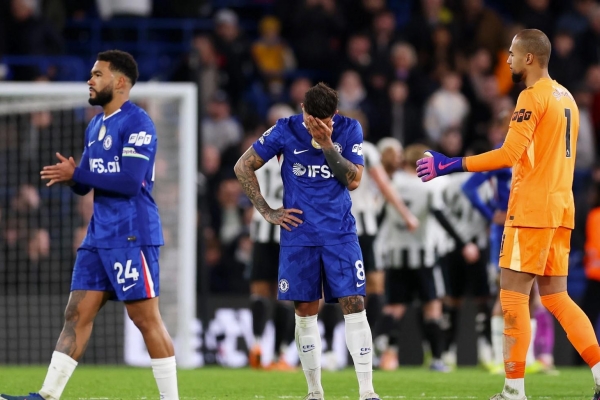 Newcastle gây địa chấn tại Stamford Bridge, Chelsea cay đắng rời xa top 4