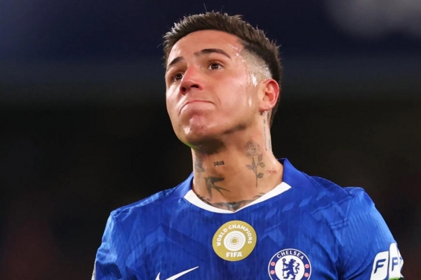 Chelsea bị loại, Enzo lập tức công khai chuyện ra đi khiến châu Âu dậy sóng