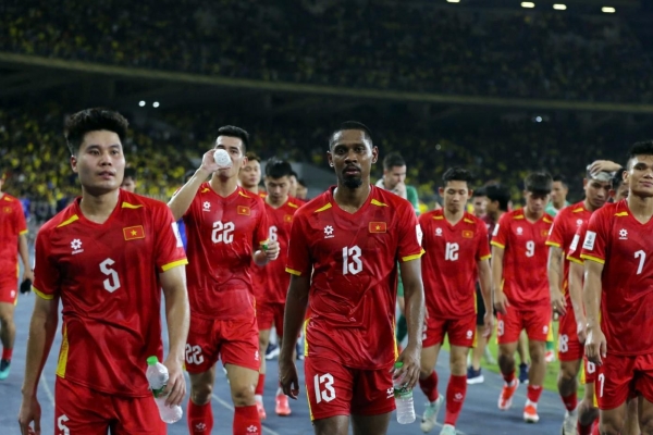 Tuyển Việt Nam bất ngờ đón tin không vui từ FIFA