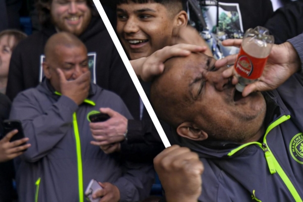 CĐV Man City thẳng thừng chế giễu Arsenal khi thắng Chelsea