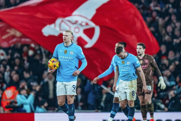 Man City bị trừ điểm, Arsenal sẽ vô địch Ngoại hạng Anh?