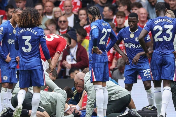 Chelsea liên tiếp nhận tin dữ tại Ngoại hạng Anh