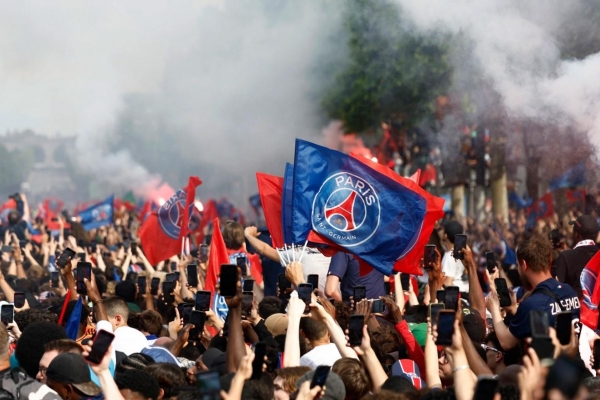 PSG vô địch: 15 thành phố Pháp bùng nổ bạo loạn dữ dội