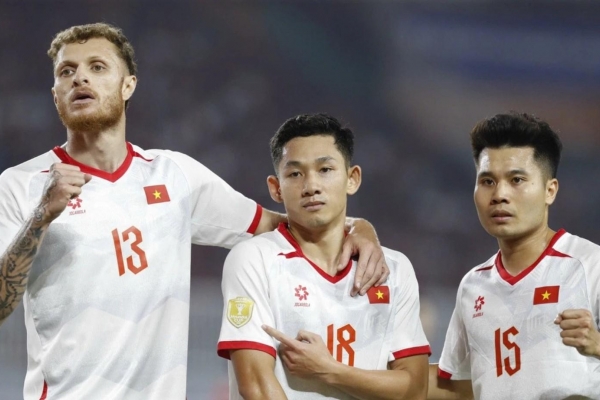 Báo Indonesia phản ứng cực gắt khi Việt Nam dẫn đầu AFF Cup, Indonesia thua xa