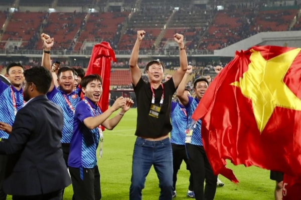 Báo Hàn hết lời khen Việt Nam: 'Ngay cả Park Hang-seo cũng chưa làm được'