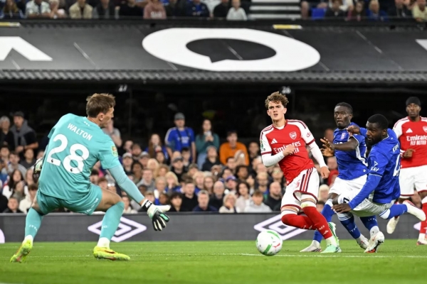 Thần đồng rực sáng, Arsenal thắng đậm Ipswich trong trận cầu 6 bàn
