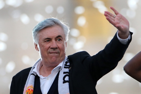 Tin chuyển nhượng 21/1: Real Madrid nhắm HLV đại tài thay Ancelotti; Barca chốt hàng MU