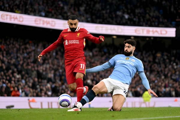 Salah không ngừng ghi bàn, Liverpool nhấn chìm Man City tại Etihad