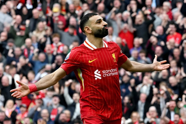 Salah không thể ngừng tỏa sáng, Liverpool xây chắc ngôi đầu Ngoại hạng Anh