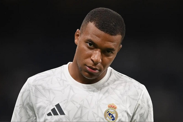 Phục thù vụ Mbappe, PSG sẽ đánh cắp ngôi sao toàn năng của Real Madrid