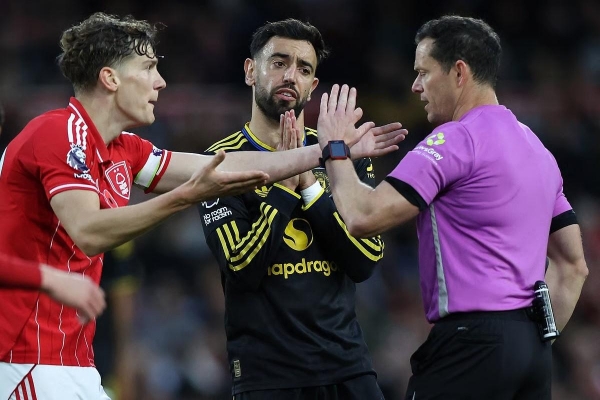 MU bị tố 'mua tài' để thoát thua Nottingham Forest