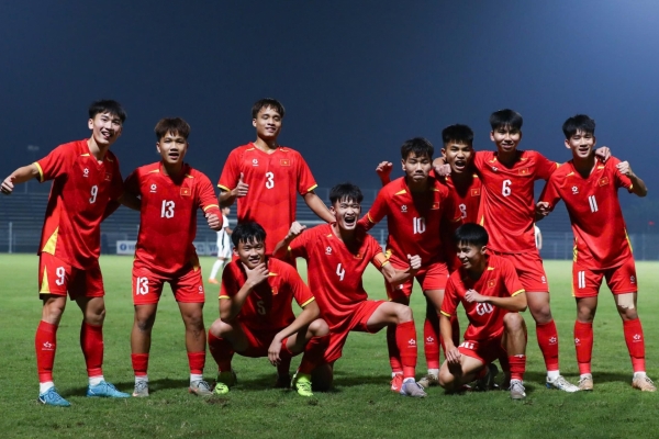 Truyền thông Malaysia hưng phấn tột độ, quyết cùng Việt Nam đua tranh ngôi đầu