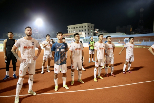 Đội bóng vừa xuống hạng V-League sẽ thay máu lực lượng lớn