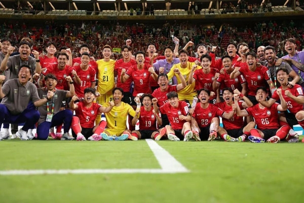 Sát thủ Hàn Quốc từng lọt tầm ngắm Man United hóa người hùng tại World Cup