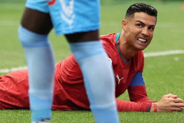 Cố nhân Man United khiến Ronaldo bất lực trong ngày ra quân World Cup