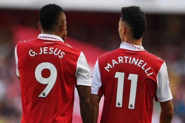 Tin chuyển nhượng 7/8: Arsenal đối mặt cuộc chia tay kép trên hàng công