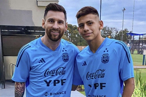 XÁC NHẬN: “Truyền nhân Messi” chia tay Man City