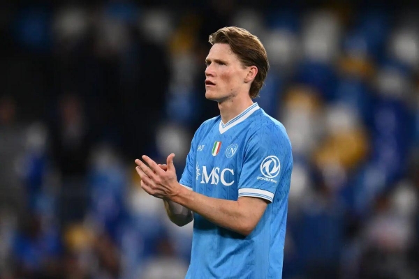 Cựu sao MU Scott McTominay phải phẫu thuật tim