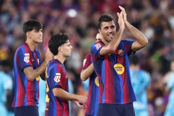 Barcelona đại thắng, Rodri vẫn cúi đầu xin lỗi vì hành động tranh cãi tại La Liga