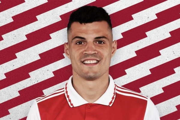 CHÍNH THỨC: Cựu đội trưởng Arsenal lĩnh án phạt vì dùng giấy tờ giả