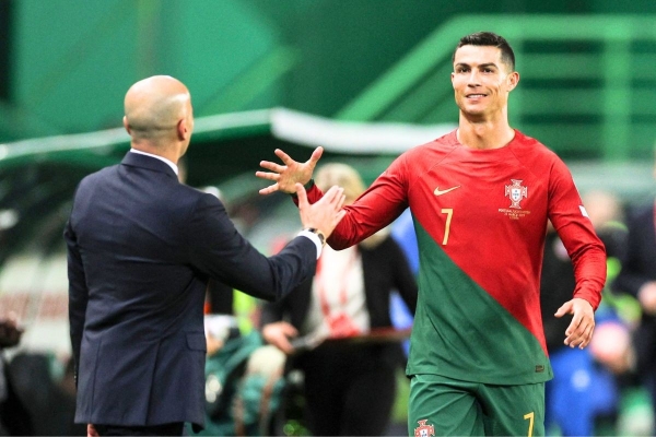 HLV Bồ Đào Nha: 'Cristiano Ronaldo là độc nhất vô nhị'