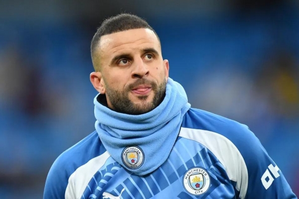 Pep Guardiola tiết lộ bất ngờ về Kyle Walker