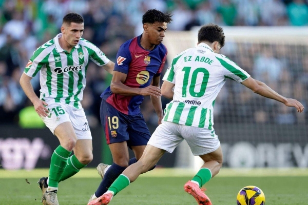 Yamal tỏa sáng, Barca mất điểm cay đắng trước Betis