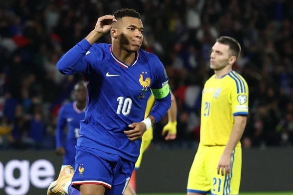 Mbappe lại gây ồn ào ở Pháp