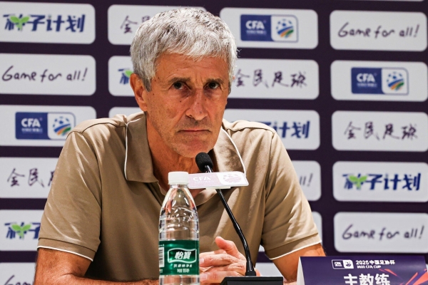 HLV Beijing Guoan đánh giá cao trình độ CLB CAHN