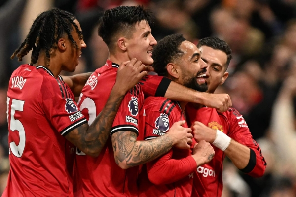 Man United nhận tin cực vui từ bom tấn