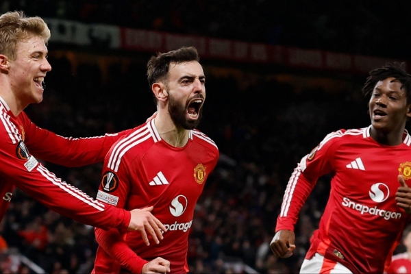 Huyền thoại MU xúi giục tiền vệ ngôi sao đội nhà gia nhập Chelsea