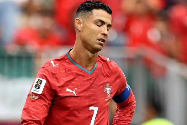 CHDC Congo cầm hòa Bồ Đào Nha, CĐV đồng loạt hô vang tên Messi