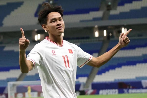 Tin nóng bóng đá chiều 30/7: Vĩ Hào chia tay bóng đá...đến hết năm 2026