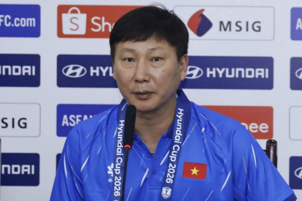 HLV Kim Sang-sik hé lộ lý do bất ngờ khiến ĐT Việt Nam hòa Singapore