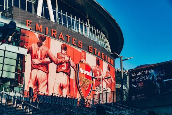 Arsenal gây sốc, tự tin 'cuỗm' 2 tài năng trẻ sáng giá của MU