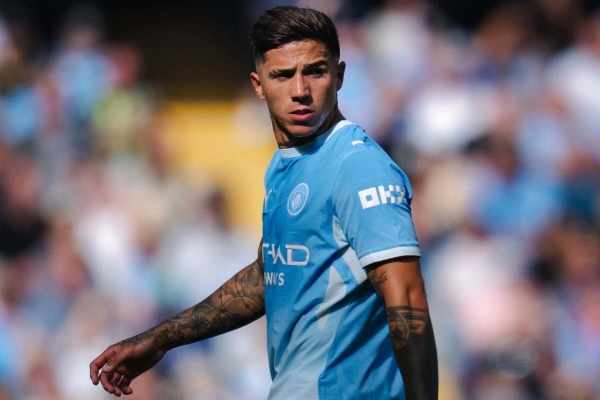 'Tân binh 125 triệu Bảng' gánh cả tuyến giữa Man City với màn trình diễn không tưởng