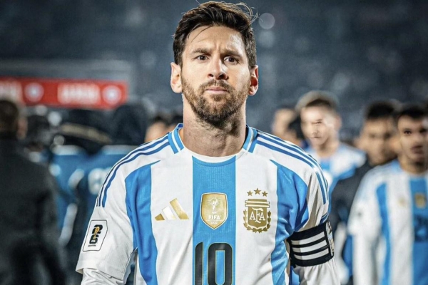 XÁC NHẬN: Messi không còn đá cho Argentina ở VL World Cup