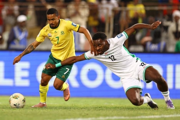 CĐV lo lắng khi ông lớn bóng đá châu lục có nguy cơ mất vé dự World Cup