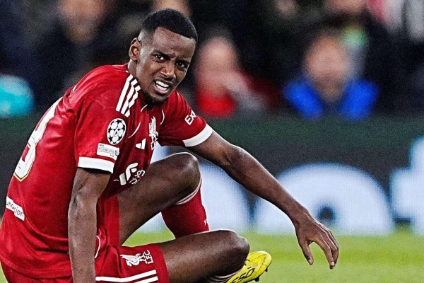 Isak được người cũ Liverpool “mách nước” giữa cơn khát bàn thắng
