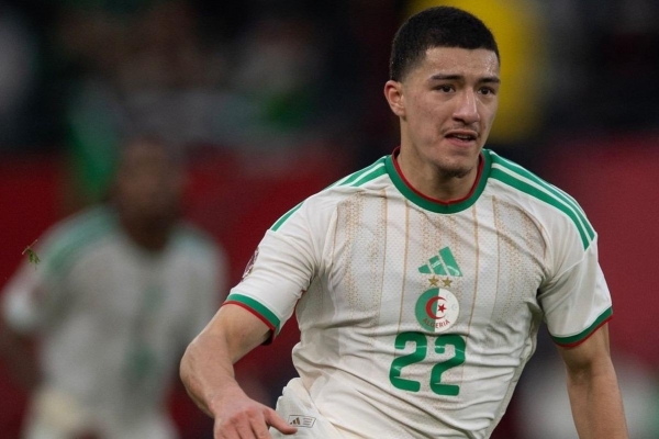 Cầu thủ gốc Việt đắt giá nhất lịch sử được Barca săn đón