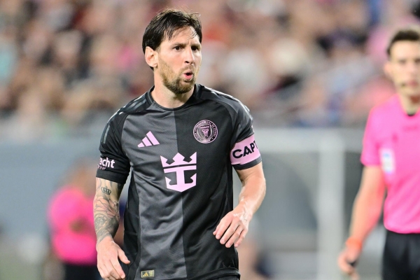 Messi 'sợ' ra sân trận khai màn của Inter Miami