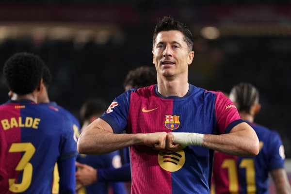 Lewandowski báo tin cực vui tới các CĐV Barca