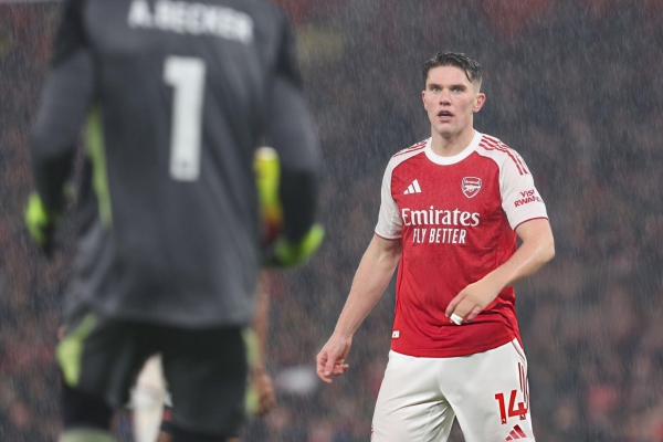 Gyokeres lập kỷ lục tệ hại, huyền thoại MU buông lời chỉ trích