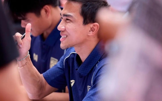 Chanathip lập tức lên tiếng sau khi Thái Lan thua ĐT Việt Nam