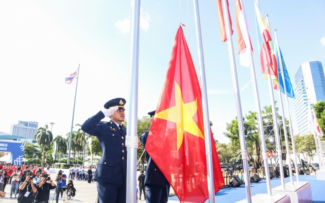 Trang trọng lễ thượng cờ Đoàn Thể thao Việt Nam tại SEA Games 33