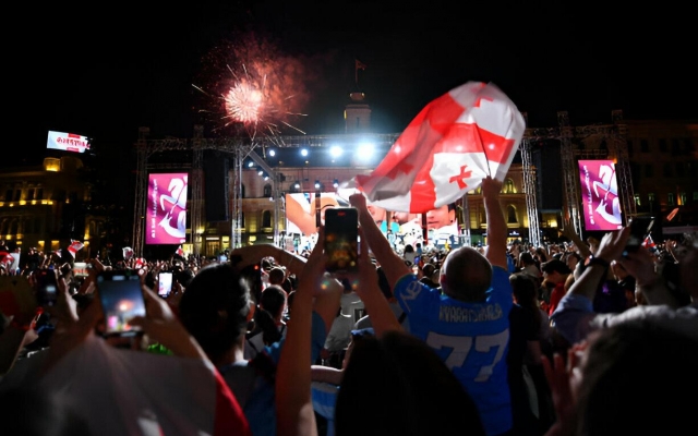Hàng ngàn người chào đón ĐT Georgia về nước sau kỳ Euro lịch sử